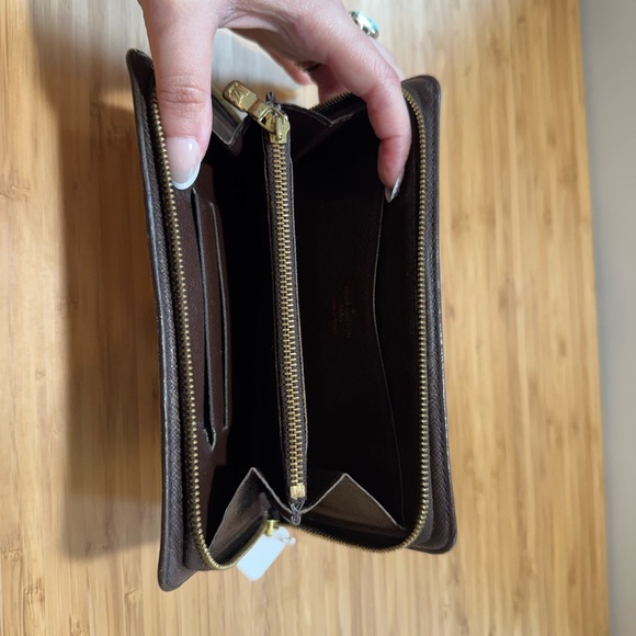 Louis Vuitton Damier Ebene Zip Wallet - Picture 5 of 14